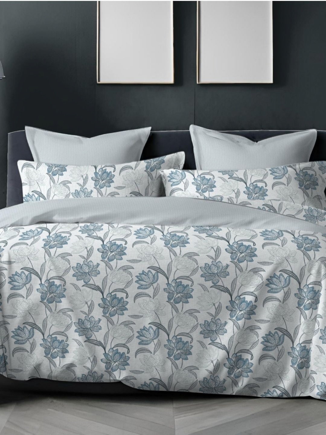 

Sleeping Owls- because your sleep matters White 144 TC Queen Bedsheet Set-2.29 m x 2.54 m
