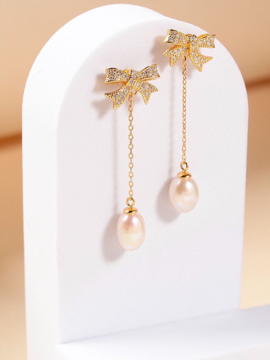 

DIAVO Sterling-Silver Gold-Plated Pearls Beaded Contemporary Shaped Drop Earrings