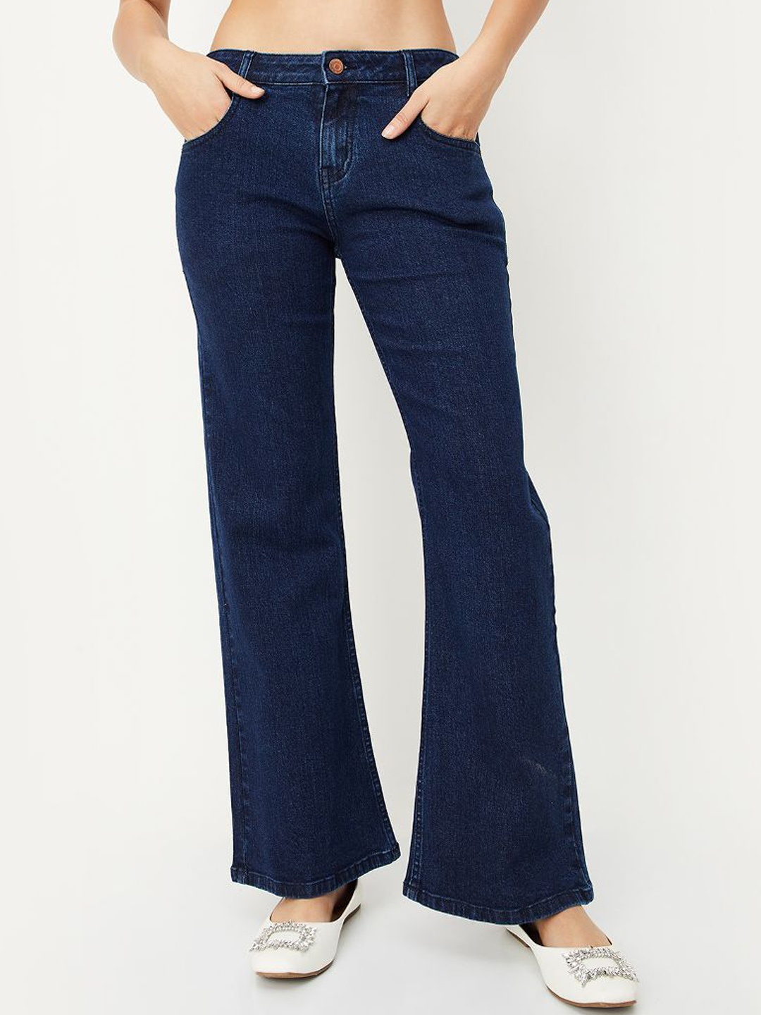 

max Women Mid-Rise Bootcut Jeans, Blue
