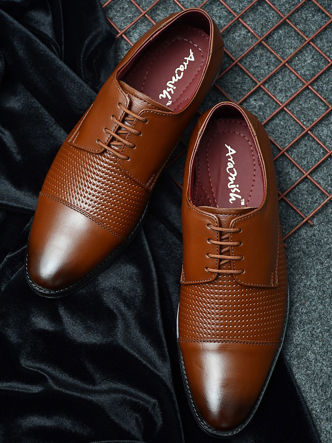 

ARAMISH Men Leather Formal Oxfords, Tan