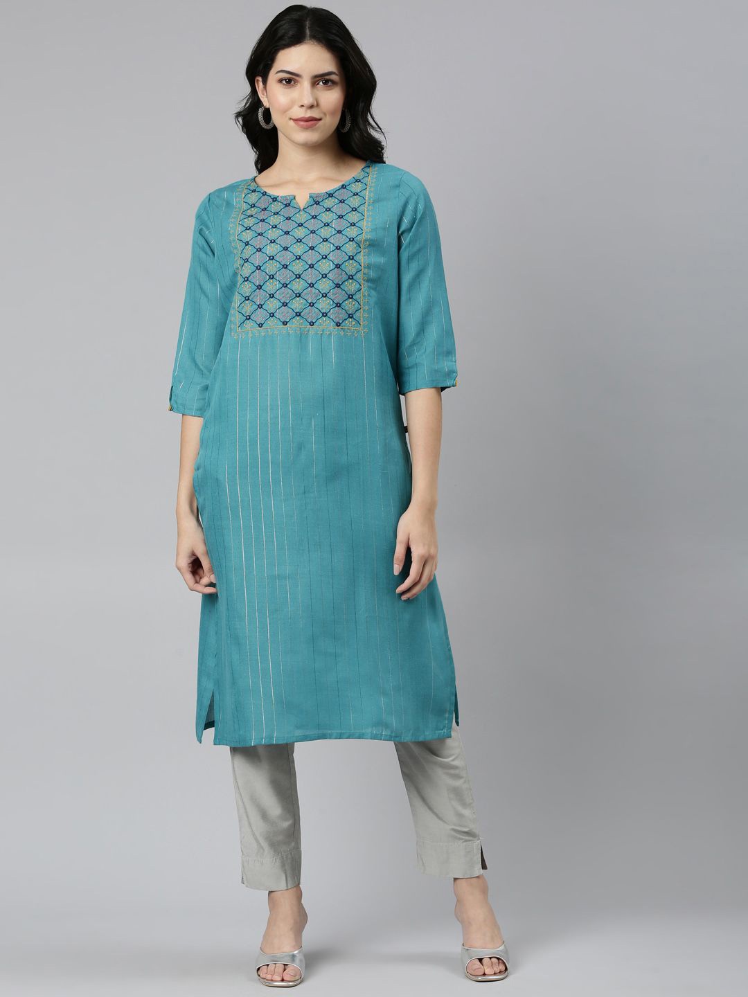 

Samhitas Floral Embroidered Yoke Design Notch Neck Straight Kurta, Blue