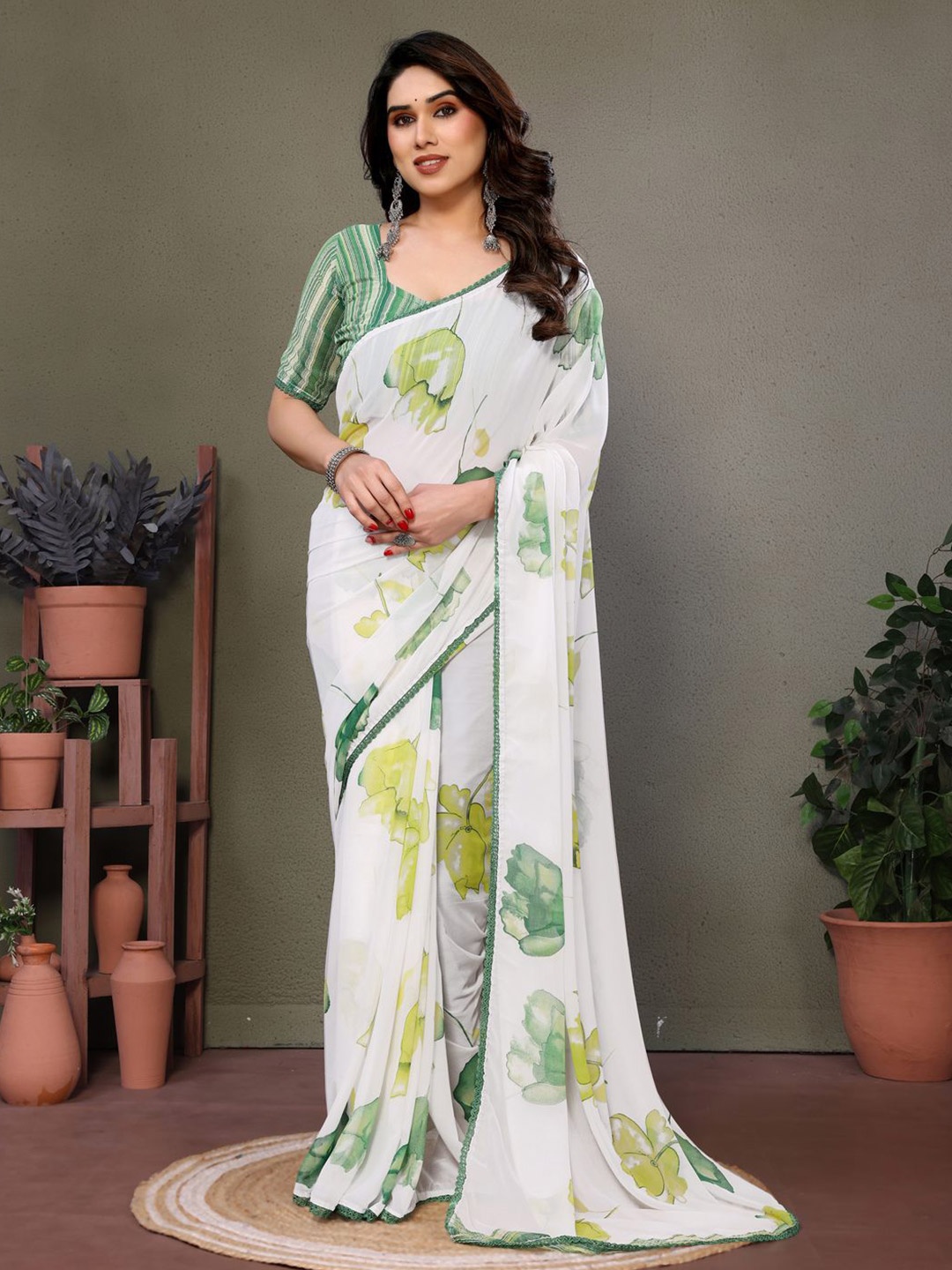 

SILKWEAR Floral Pure Georgette Block Print Saree, Green