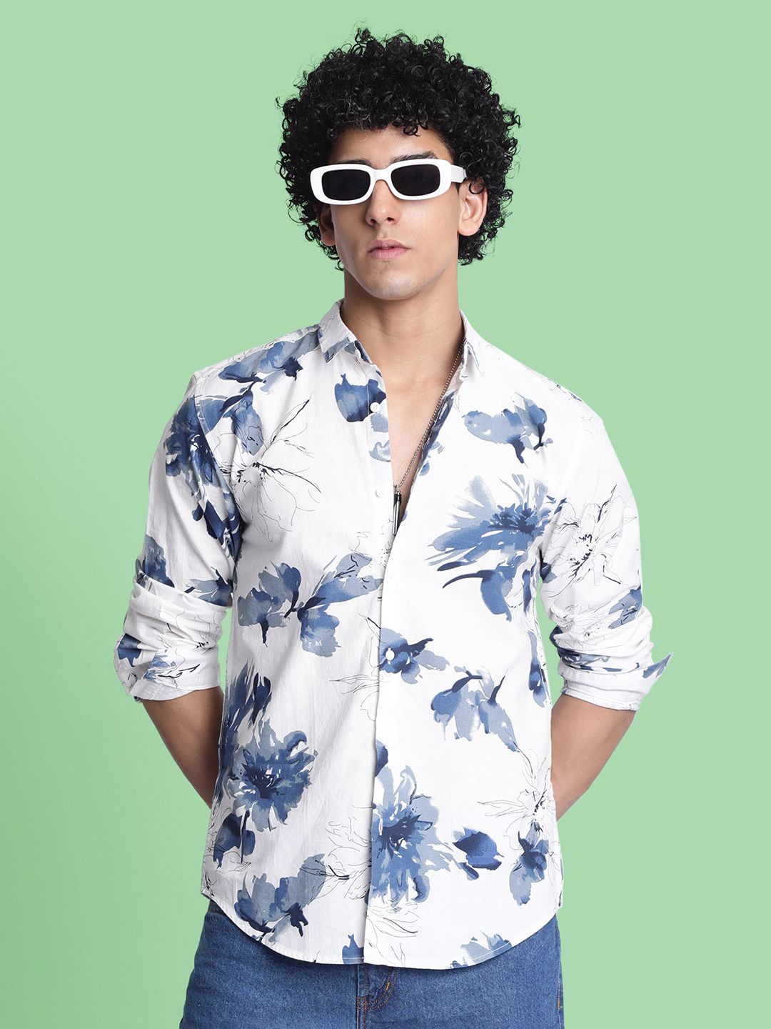

Bene Kleed Men Slim Fit Floral Opaque Printed Casual Shirt, Off white