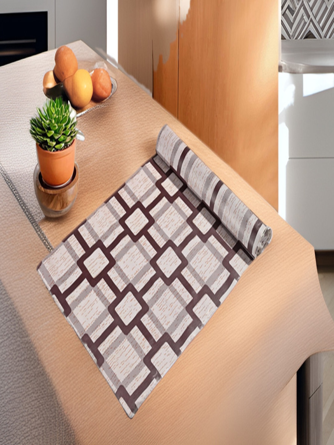 

REVEXO White Set of 1 Water Resistant Shelf Liner Organisers
