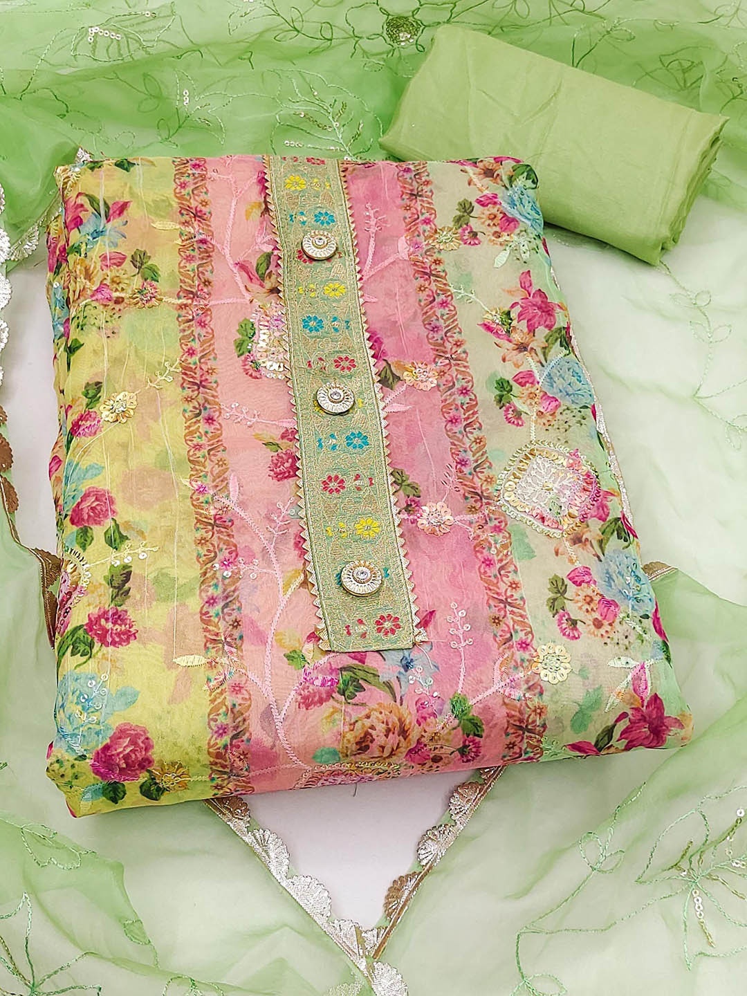 

SAINOOR Floral Printed Sequinned Organza Unstitched Dress Material, Green