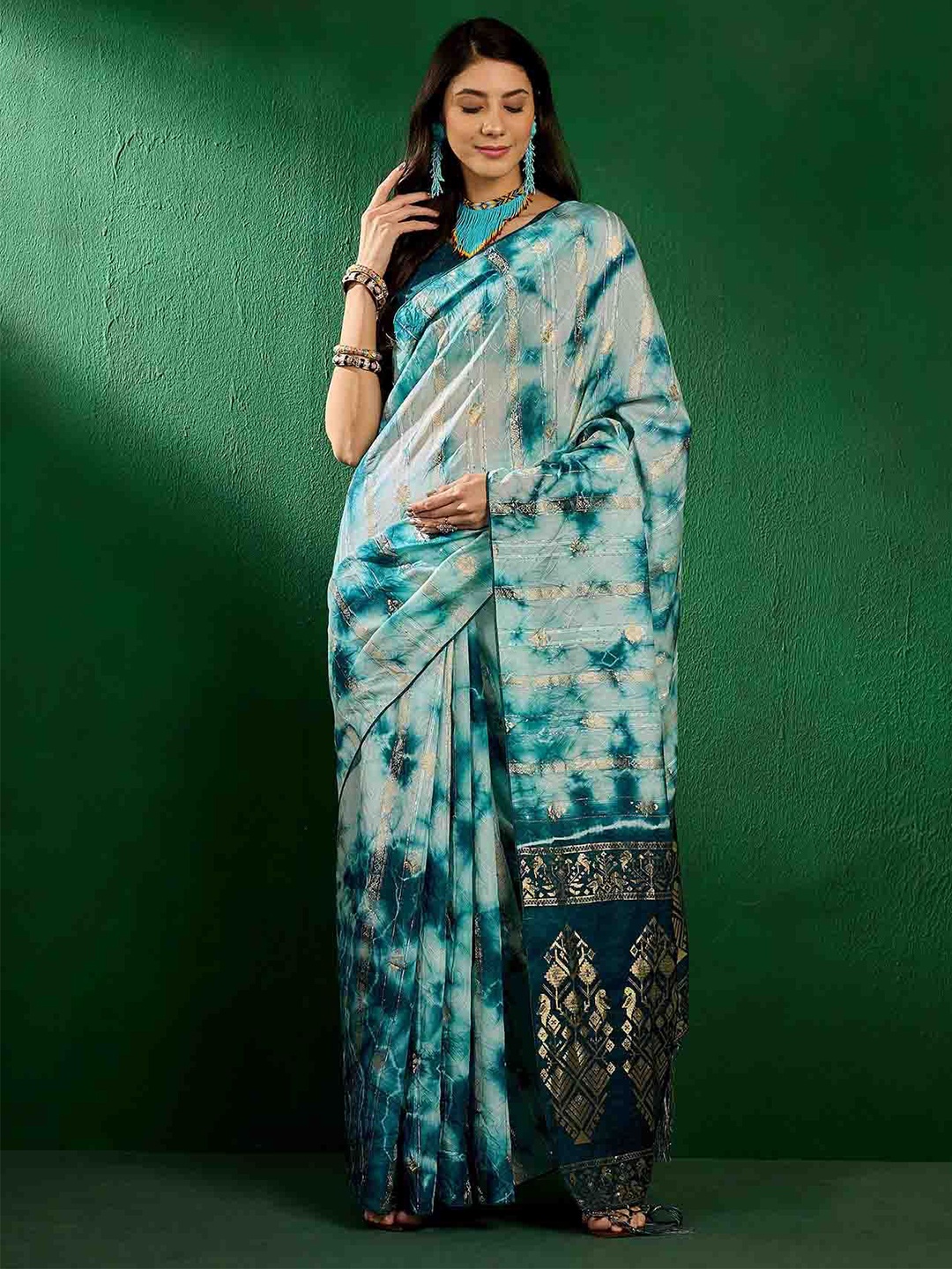 

DIVASTRI Tie & Dye Printed Bandhani Saree, Teal
