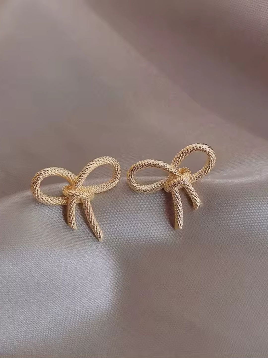 

styledose Korean Sterling Silver Bowknot Contemporary Studs, Gold