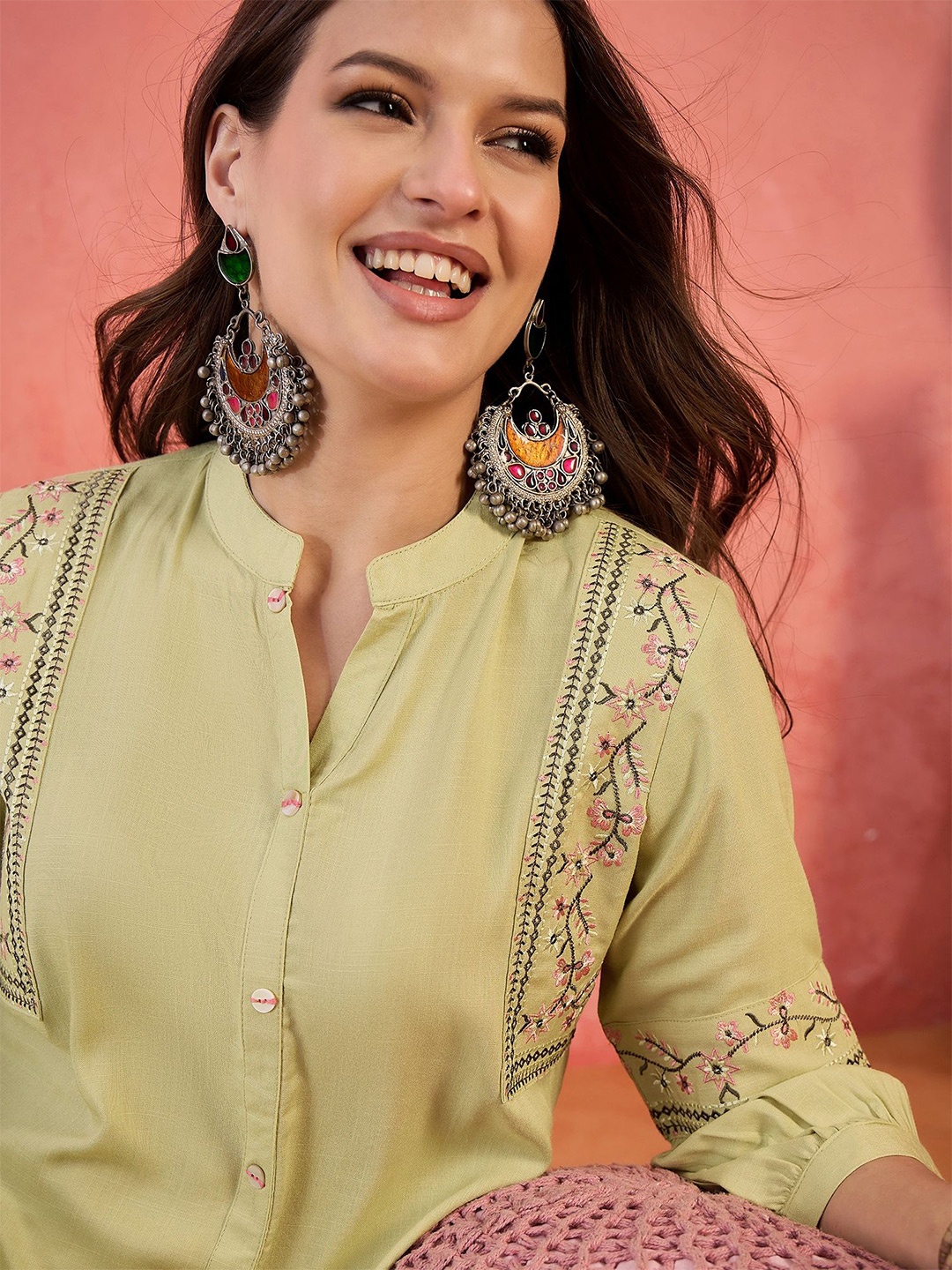 

Sangria Embroidered Peplum Tops, Green