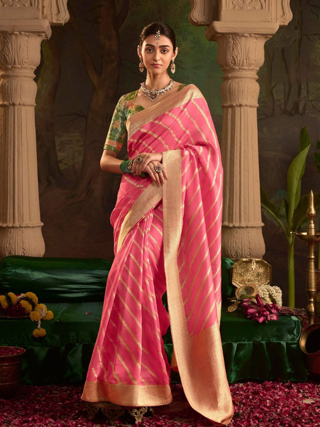 

DEVATITHI Pink Banarasi Silk Saree