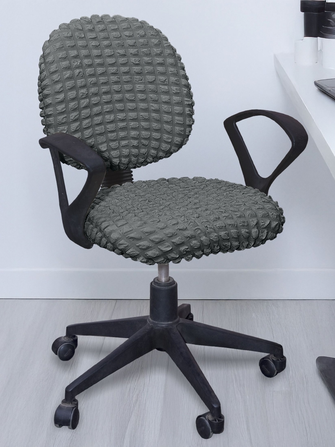 

Cortina Grey 6 Pieces Bubble Stretchable Office Chair Cover