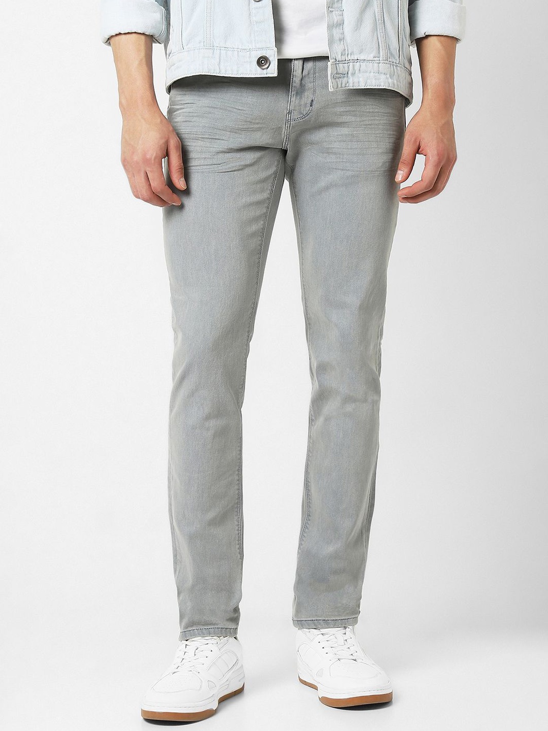 

VAN HEUSEN DENIM LABS Men Whiskers and Chevrons Relaxed Fit Mid-Rise Stretchable Jeans, Grey