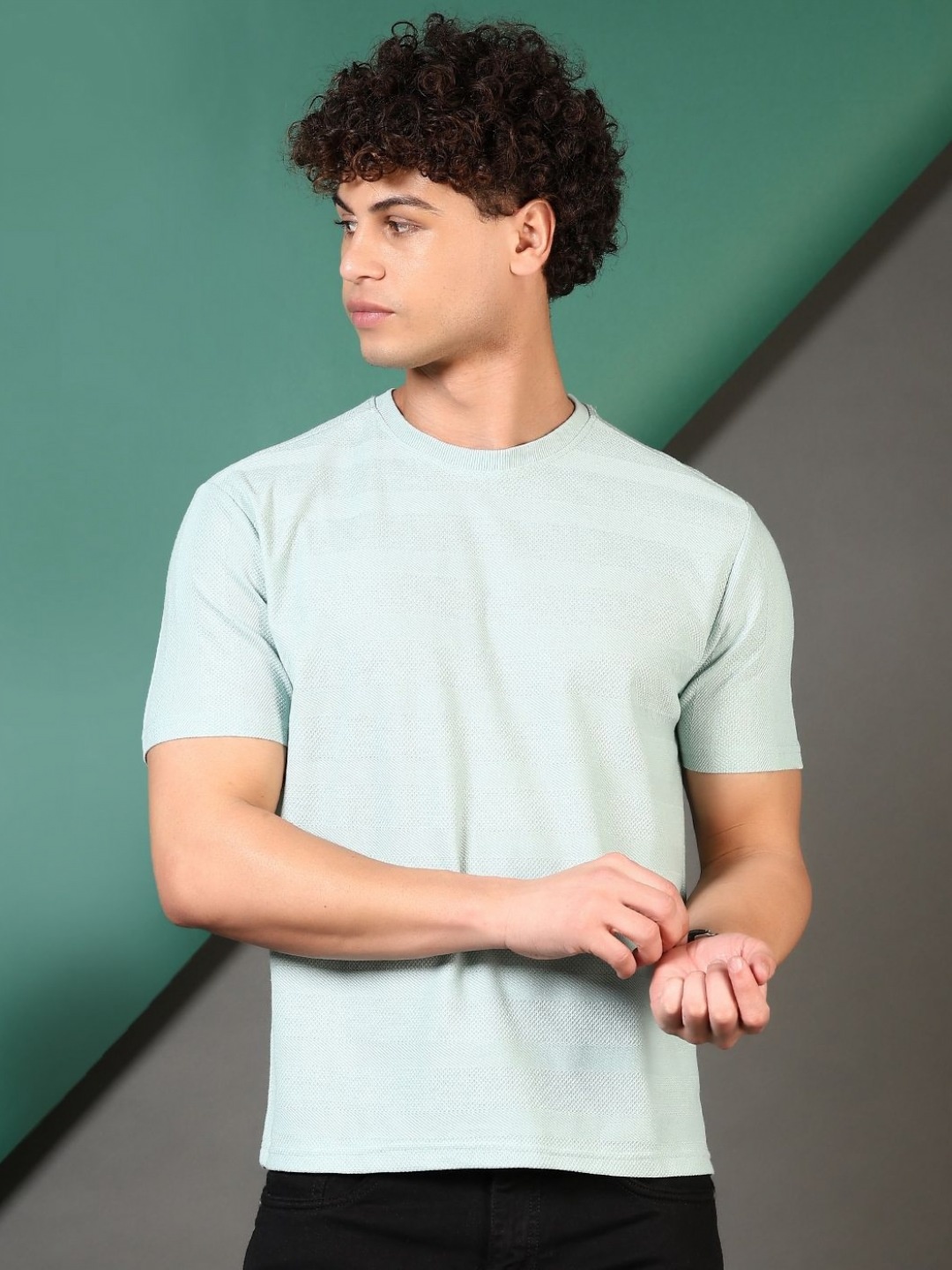 

V-Mart Men Self Design Round Neck Cotton T-shirt, Green