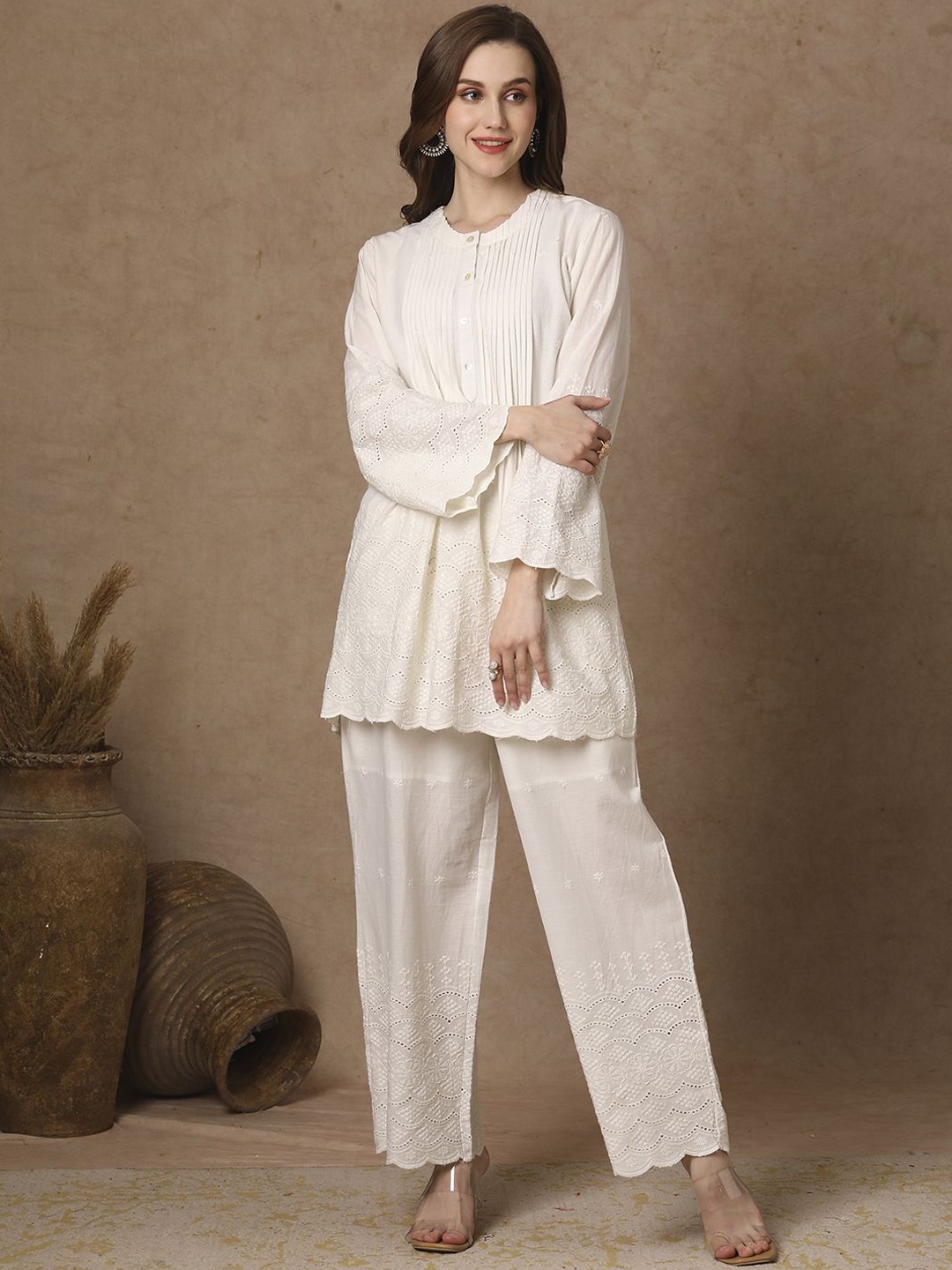 

FASHOR Floral Embroidered Round Neck Tunic With Trousers, White