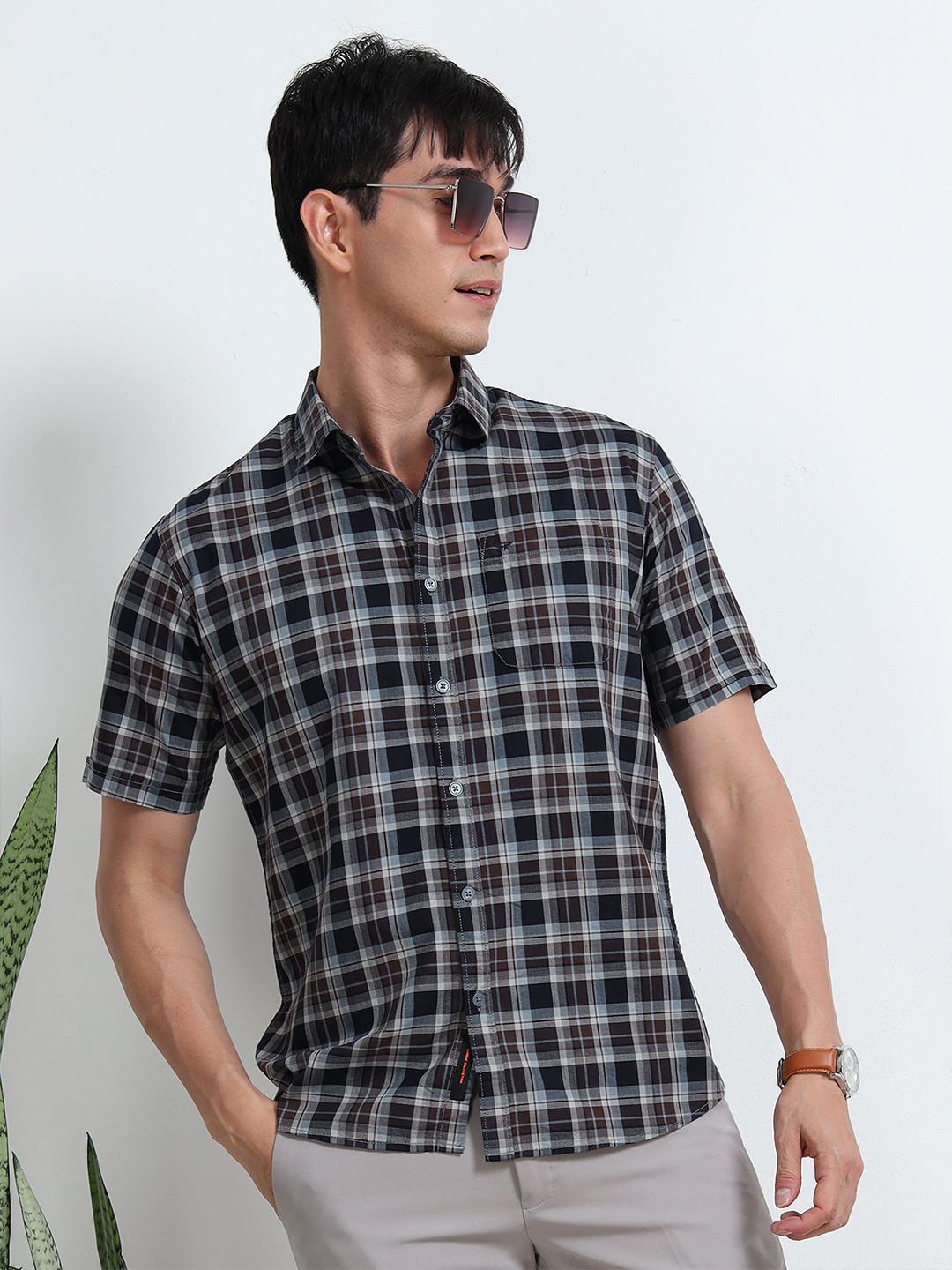 

RIGS AND RAGS Men Classic Tartan Checks Opaque Checked Casual Shirt, Brown
