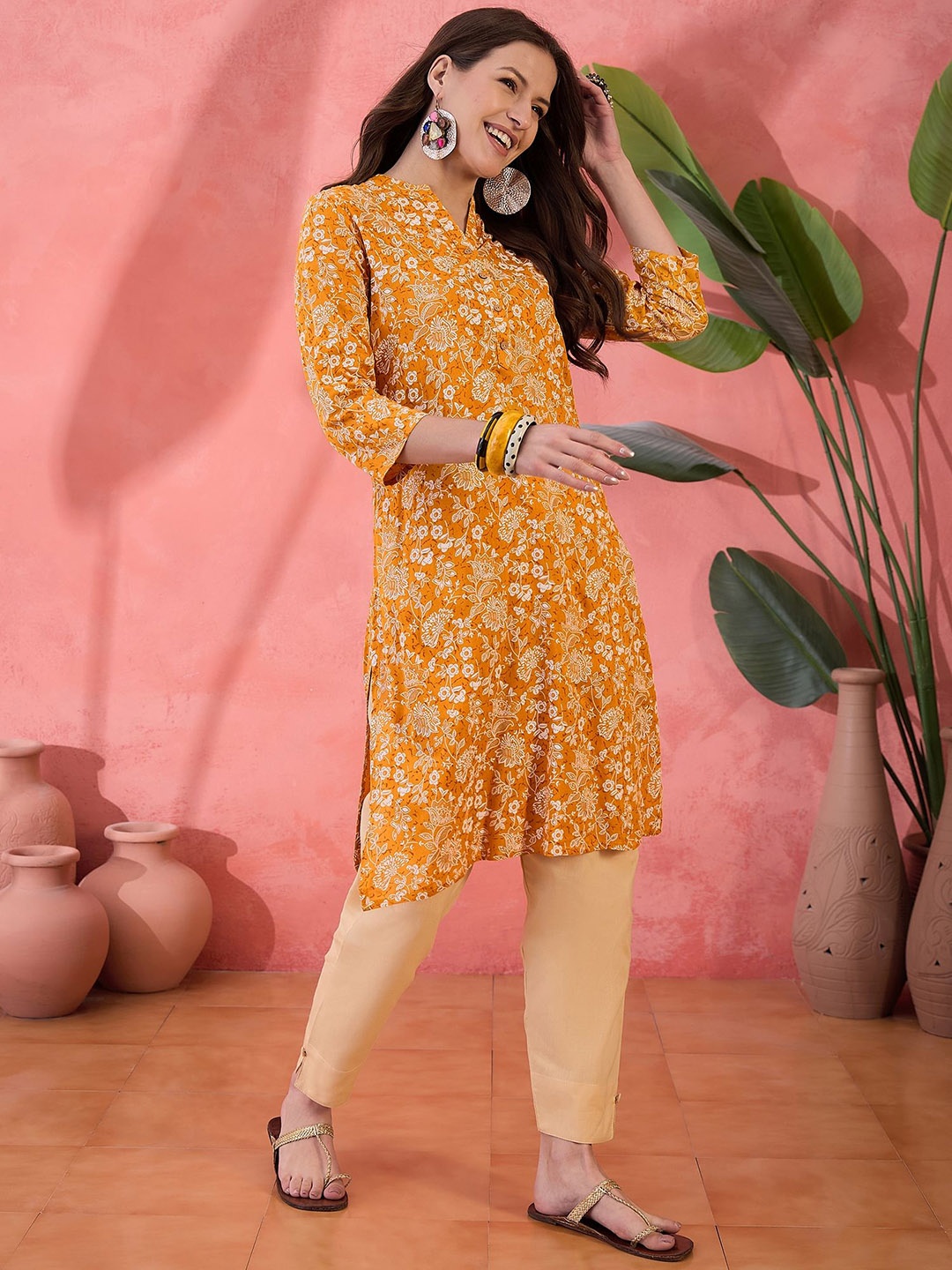 

Sangria Floral Printed Mandarin Collar Pure Cotton Straight Kurta, Mustard