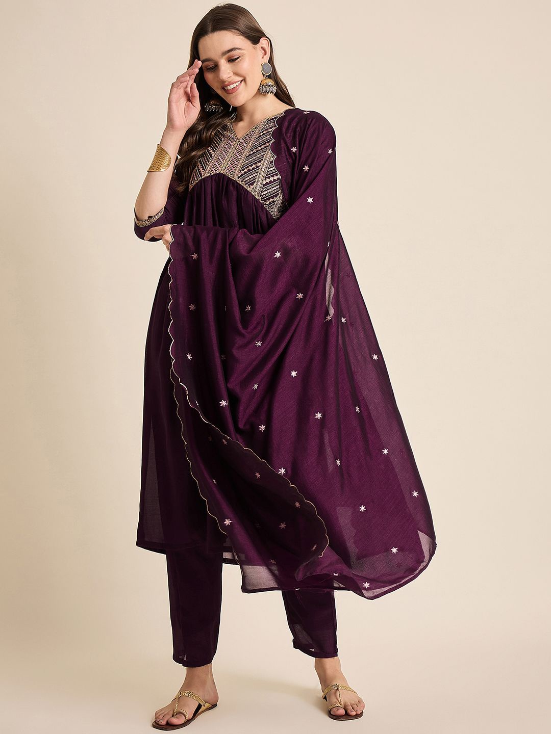 

Anouk Rustic Women Floral Embroidered Regular Sequinned Kurta with Trousers & With Dupatta, Burgundy