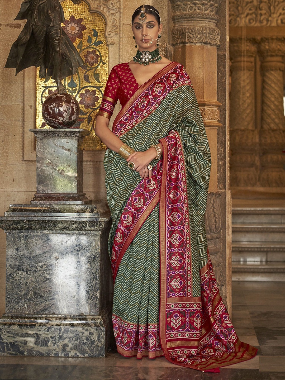 

MAHALASA Ethnic Motifs Pure Silk Handloom Patola Saree, Green