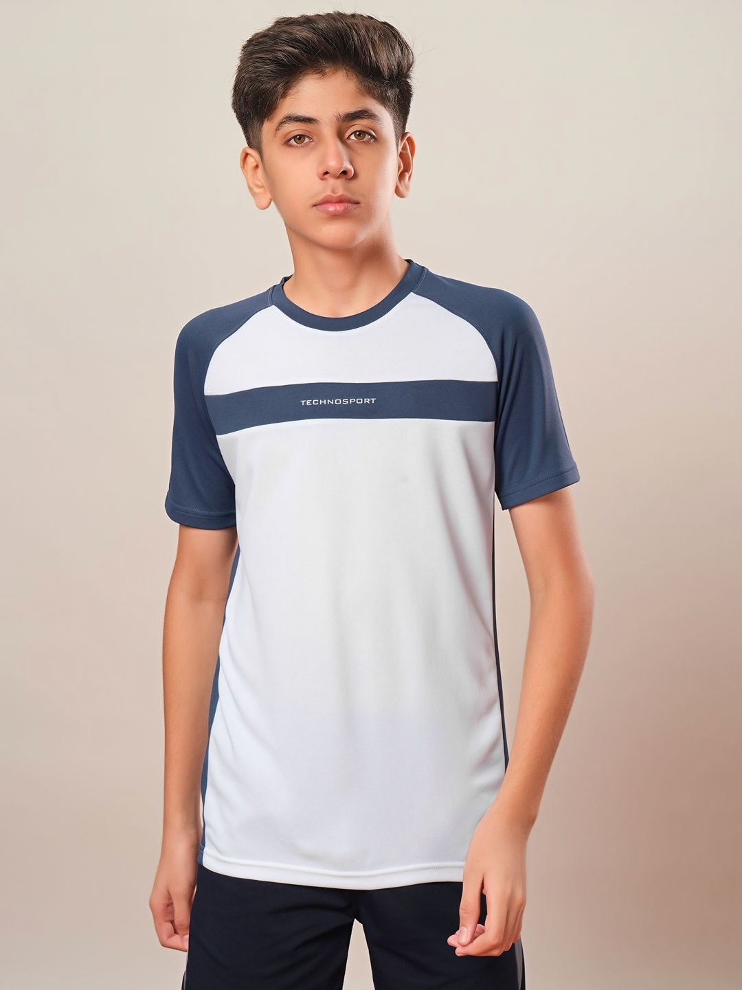 

Technosport Boys Colourblocked Pockets Slim Fit T-shirt, Navy blue