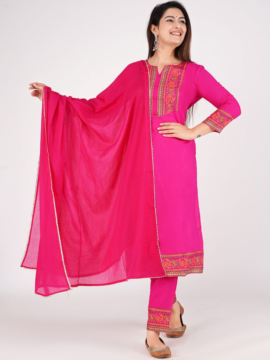 

rf clothes Paisley Printed Notch Neck Straight Kurta With Trousers & Dupatta, Pink
