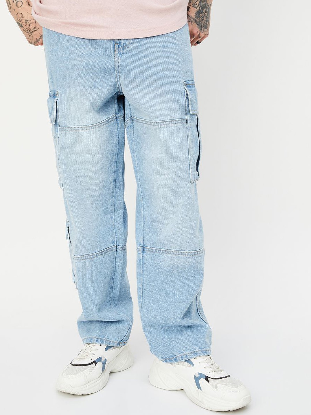 

max Men Highly Distressed Heavy Fade Jeans, Blue
