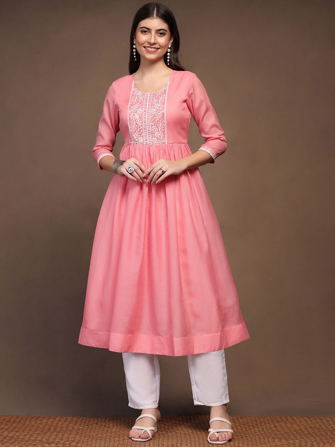 

Sangria Embroidered Round Neck A-Line Kurta & Trousers, Pink