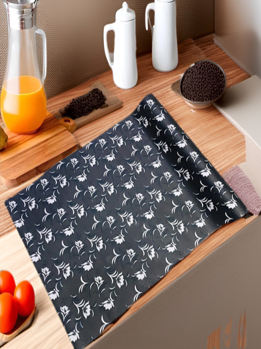 

REVEXO Black Set of 1 Water Resistant Shelf Liner Organisers
