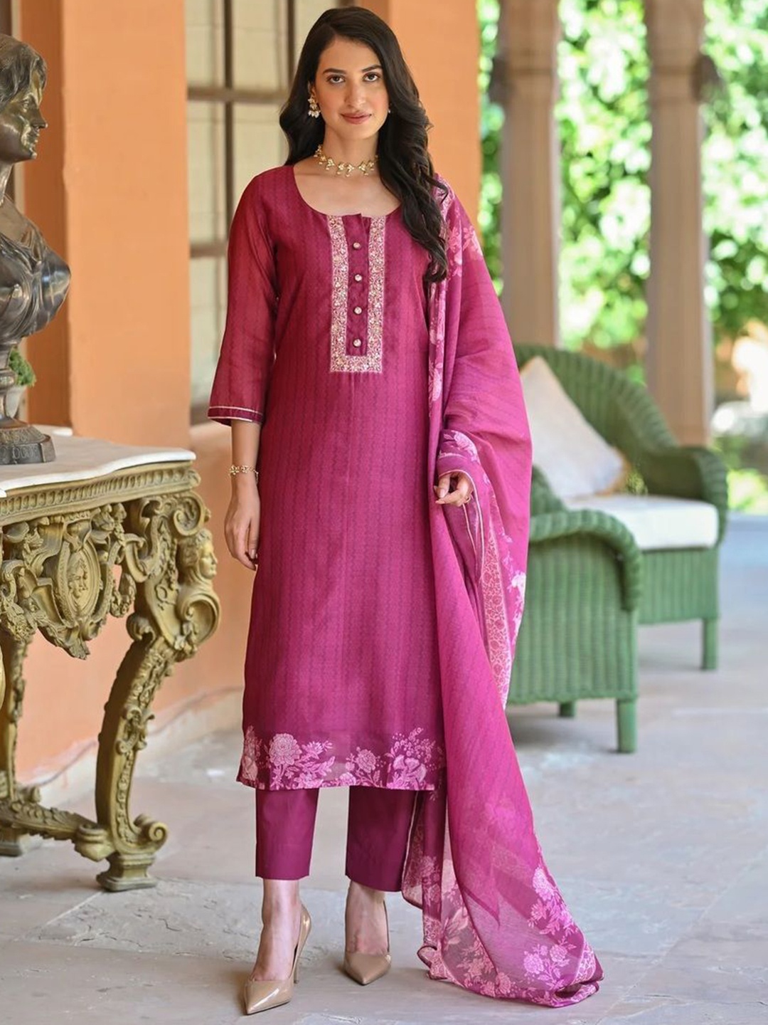 

Anara Floral Embroidered Round Neck Straight Kurta With Pyjamas And Dupatta, Pink