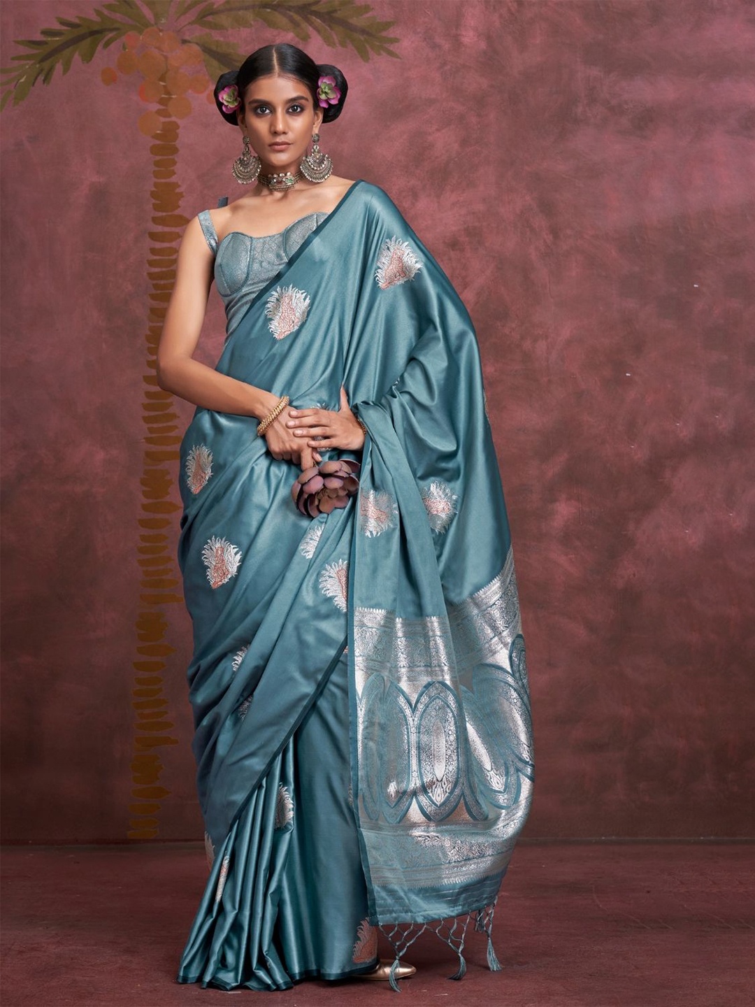 

DEVATITHI Grey Pure Satin Saree