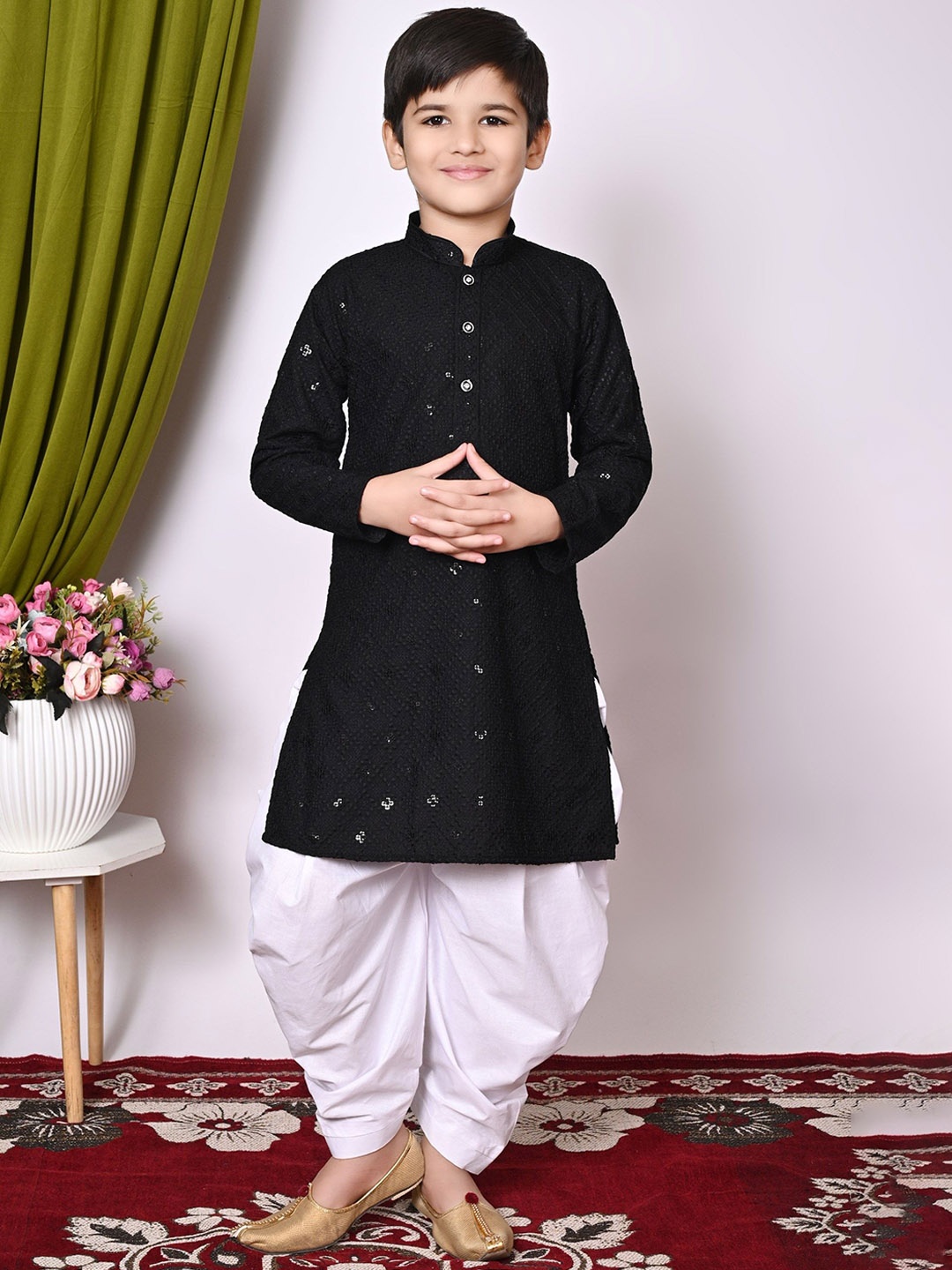 

Cae Boys Floral Embroidered Mandarin Collar Sequinned Straight Kurta With Dhoti Pants, Black