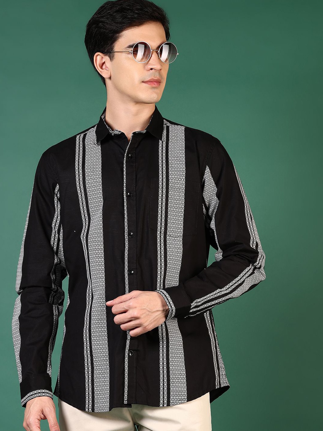 

V-Mart Men Opaque Striped Casual Shirt, Black
