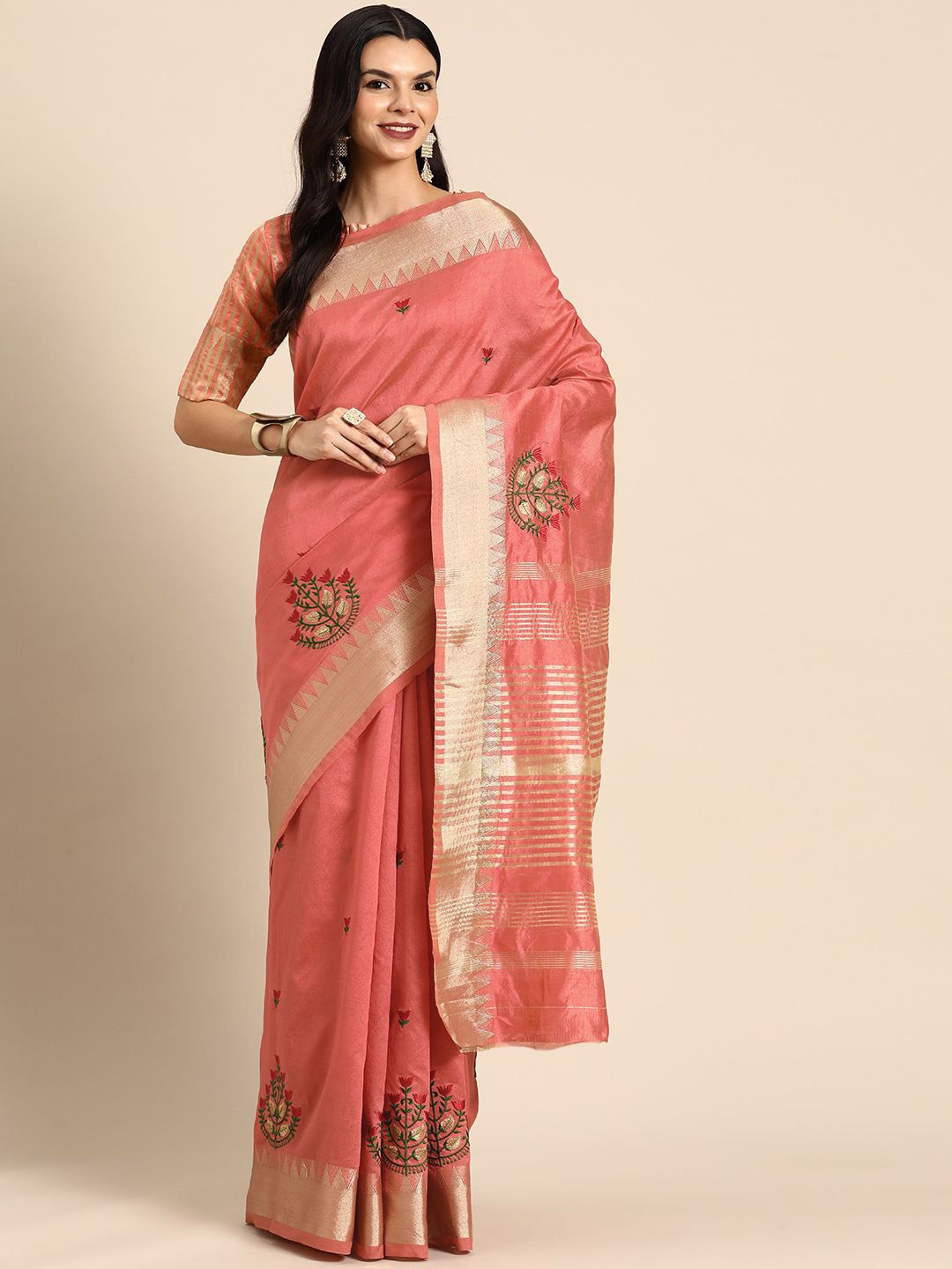 

DIVASTRI Floral Embroidered Silk Cotton Banarasi Saree, Peach