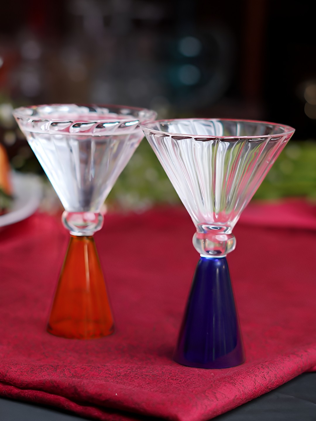 

Aura Transparent & Blue 4 Pieces Borosilicate Flower Coupe Ribbed Bar Glasses
