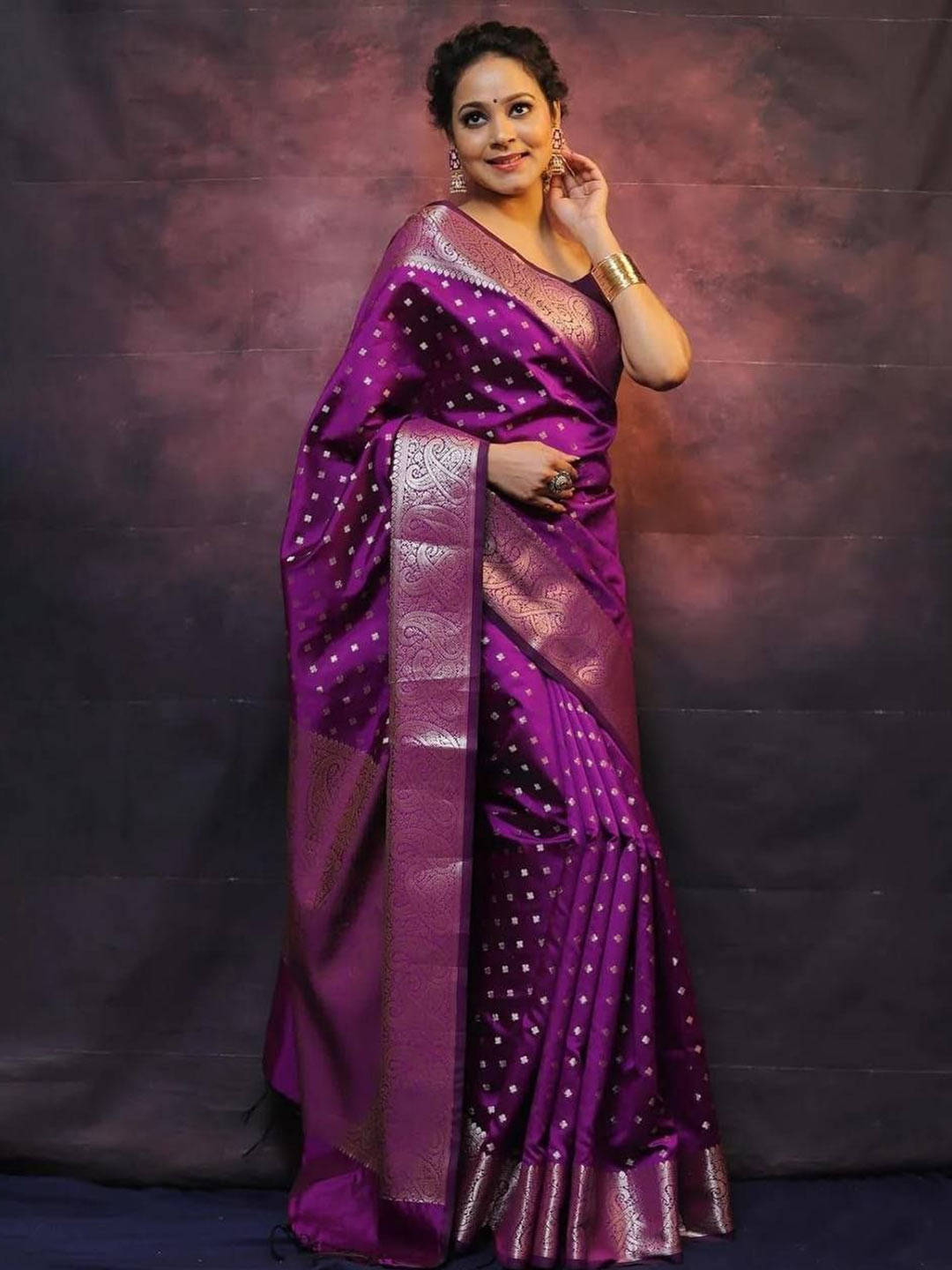 

LADY SHOPI Paisley Pure Silk Banarasi Saree, Purple