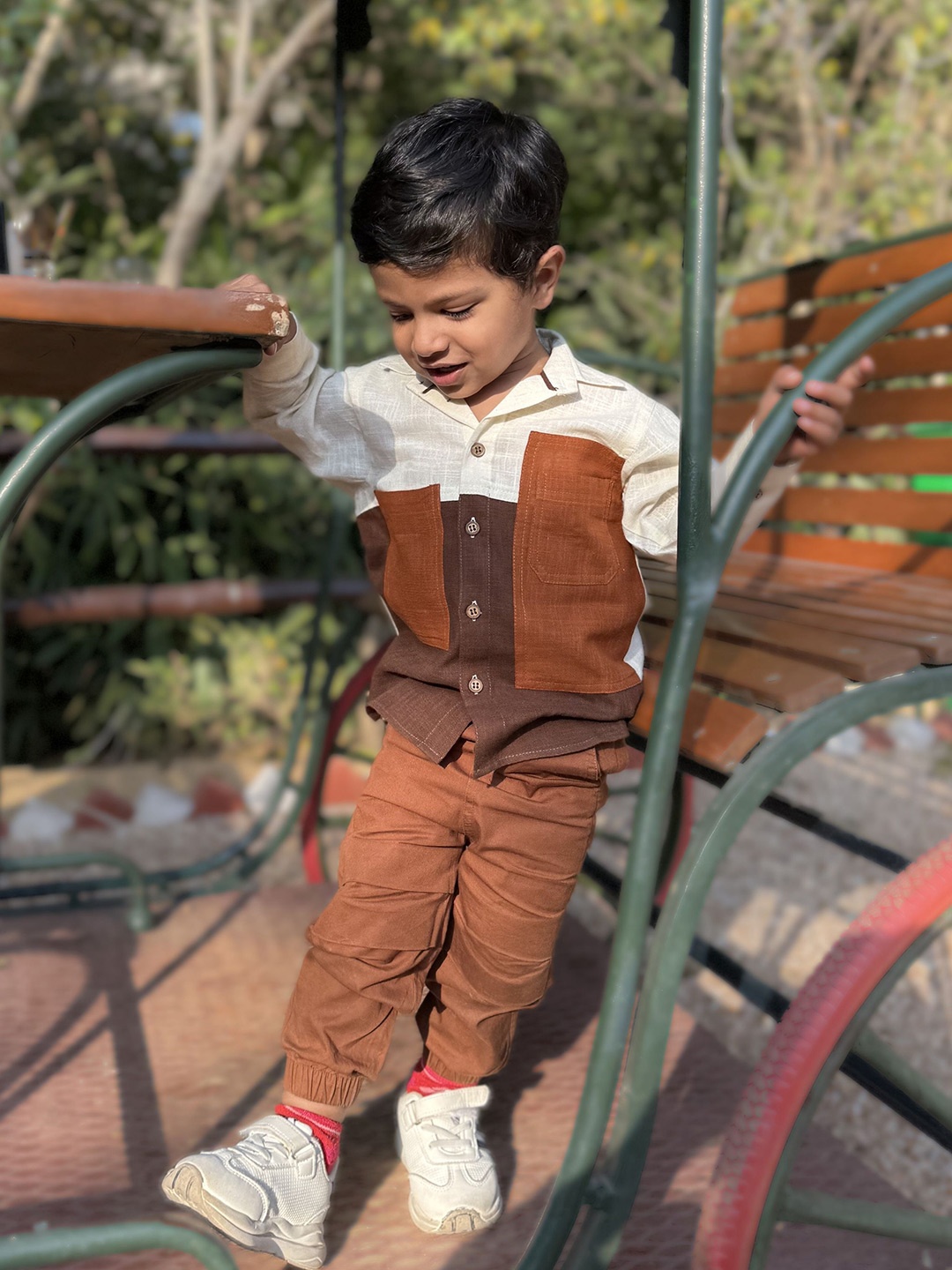 

Peekaaboo Boys Colourblocked Pure Cotton Shirt with Trousers, Brown