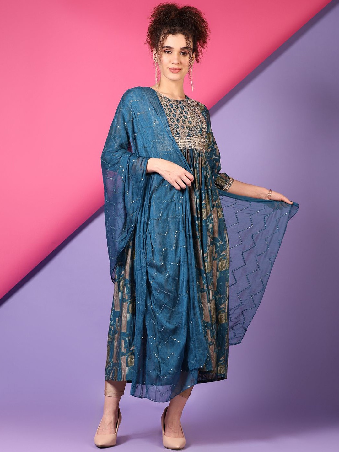 

V-Mart Abstract Printed Sequinned Cotton Anarkali Kurta, Green