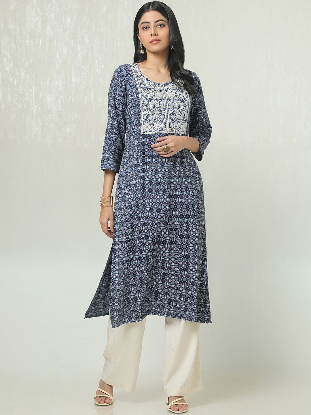 

Soch Ethnic Motifs Printed Round Neck Thread Work Straight Kurta, Blue