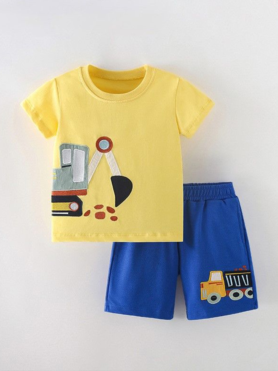 

YK Boys T-shirt with Shorts, Yellow