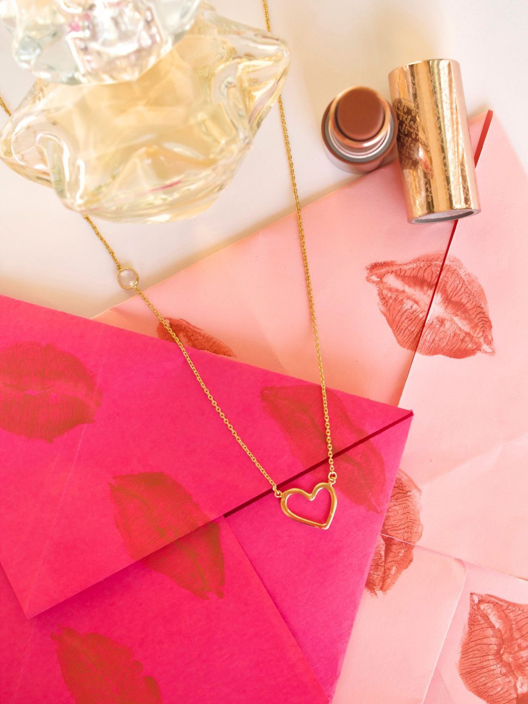 

The Ethereal Store Gold-Plated Heart Rose Quartz Stone Studded Chain