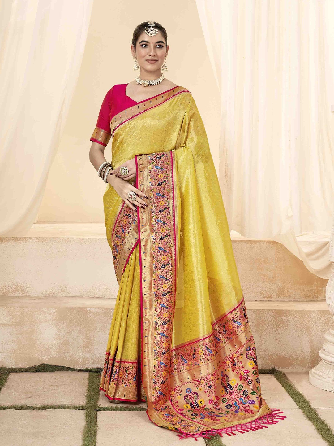 

Mitera Woven Design Zari Handloom Paithani Saree, Yellow