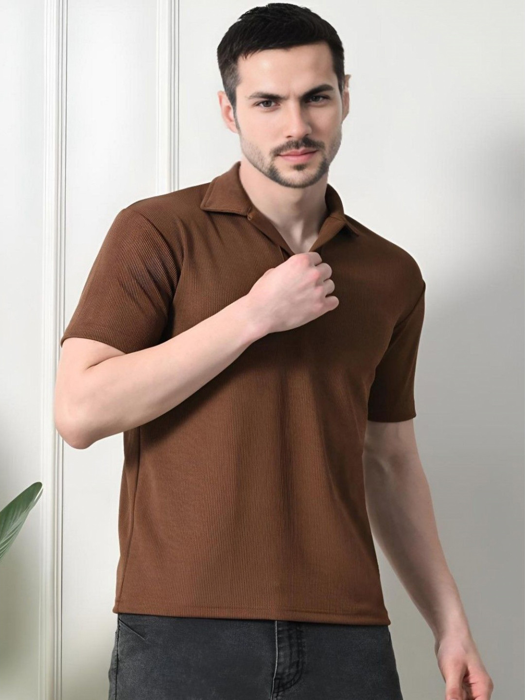 

Moda Rapido Men Polo Collar T-shirt, Brown