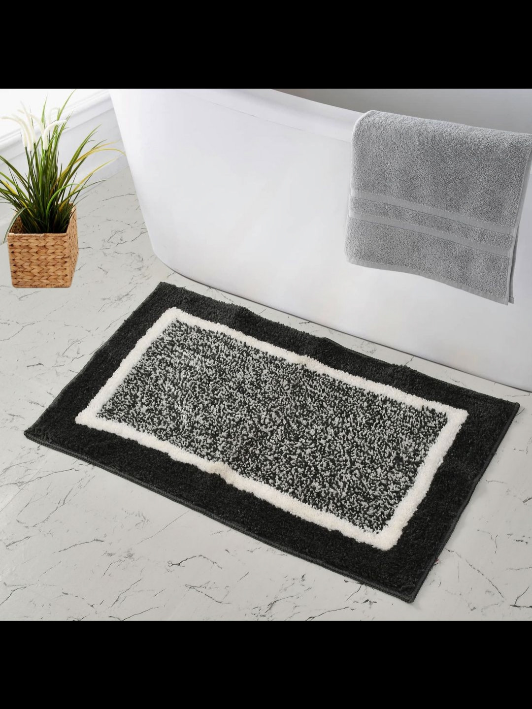 

MAA HOME CONCEPT Grey & White Textured Microfiber Anti Skid 1600GSMBathMat