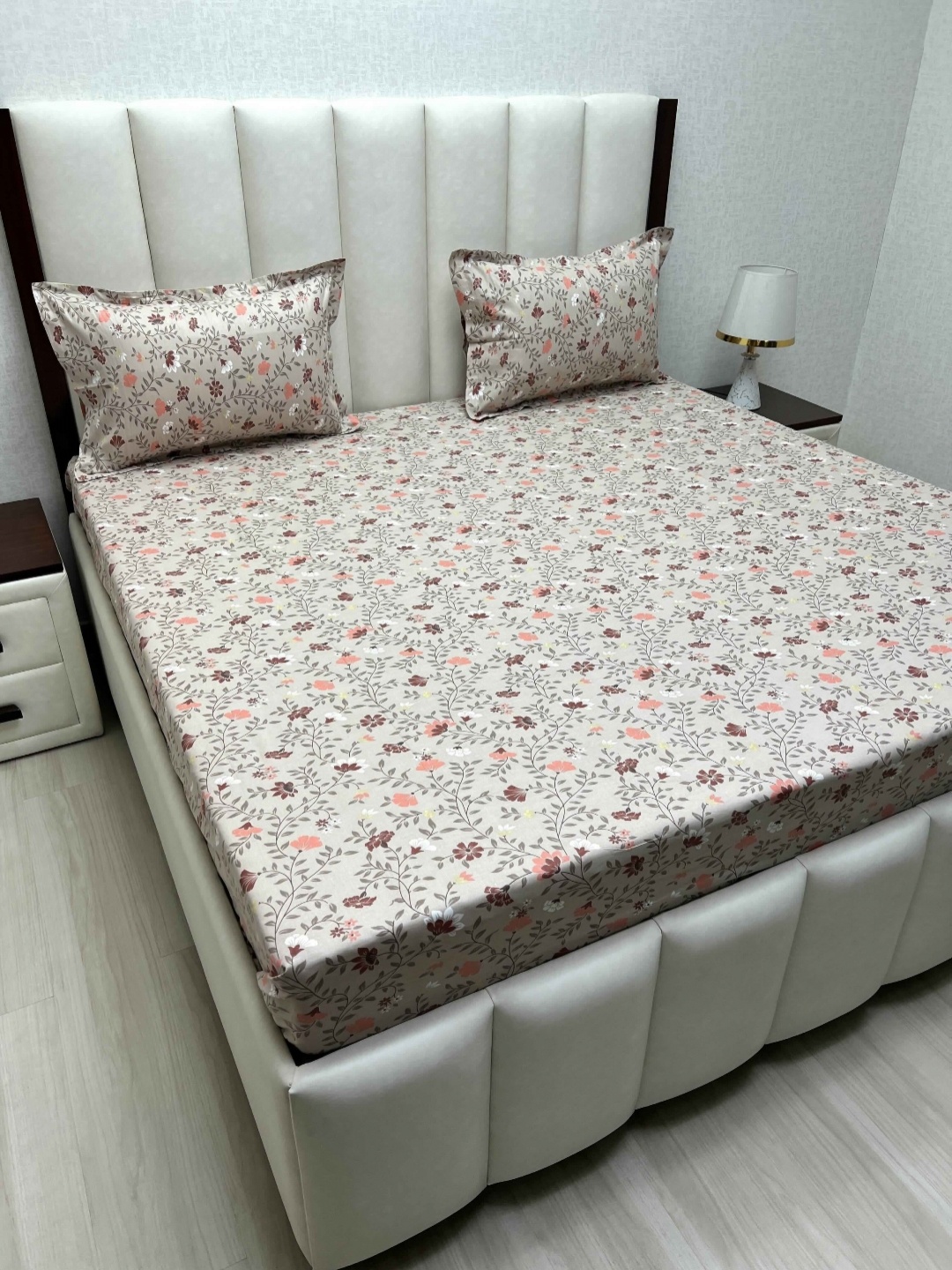 

Pure Decor Velar Brown Printed Pure Cotton 230 TC Super King Bedsheet Set- 2.74 m x 3.04 m