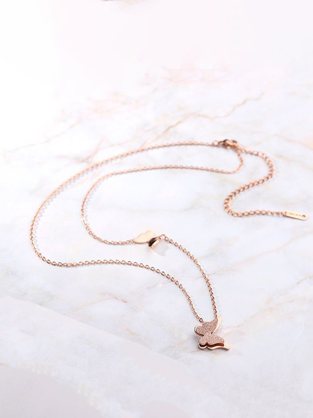 

DIVASTRI Rose Gold-Plated Butterfly Shaped Pendant With Chain