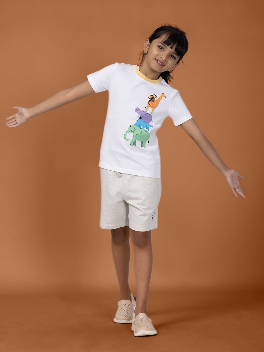 

PILOLO Unisex Kids Graphic Printed Round Neck Cotton T-shirt, White