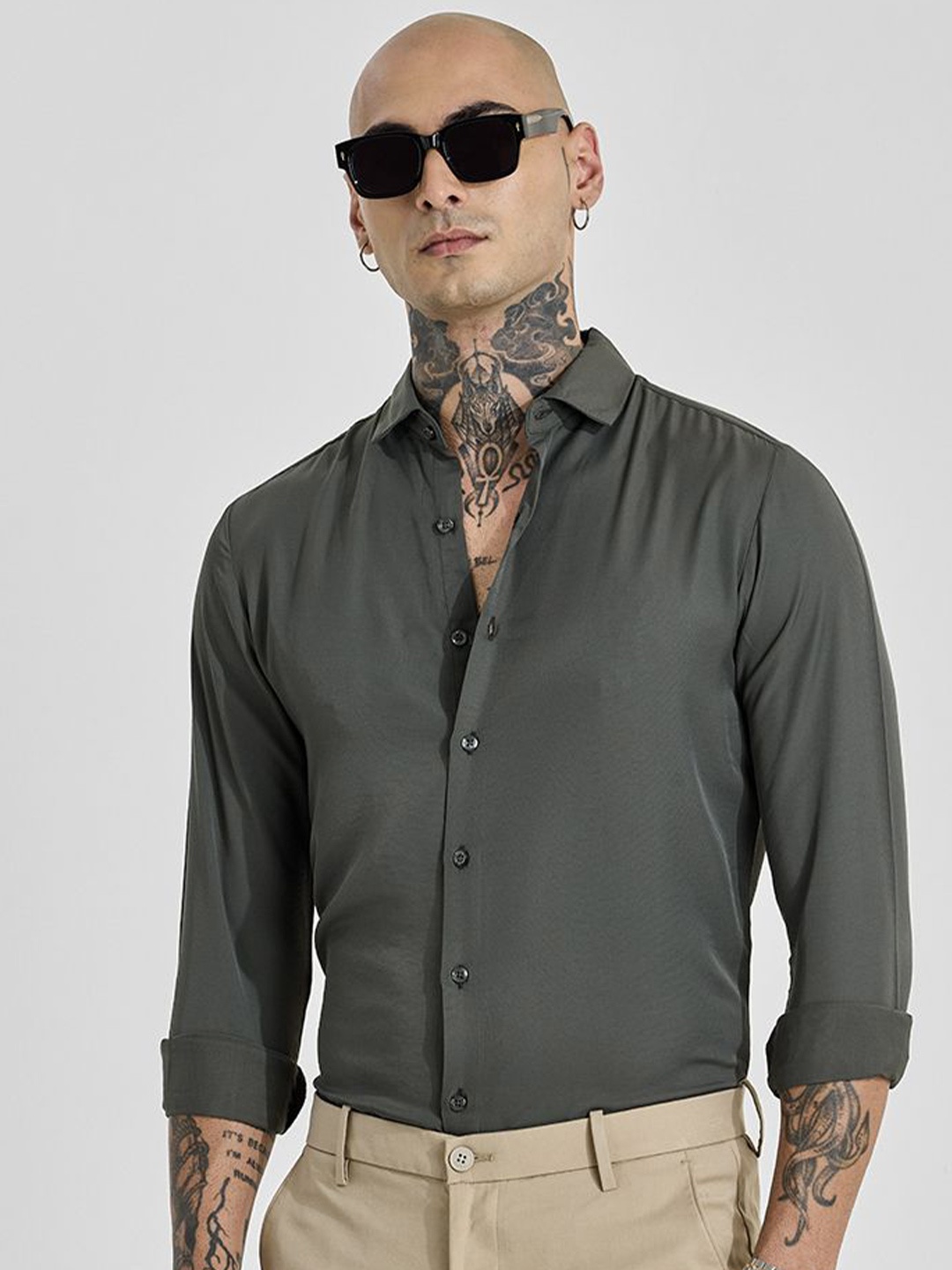 

Snitch Men Slim Fit Opaque Formal Shirt, Charcoal
