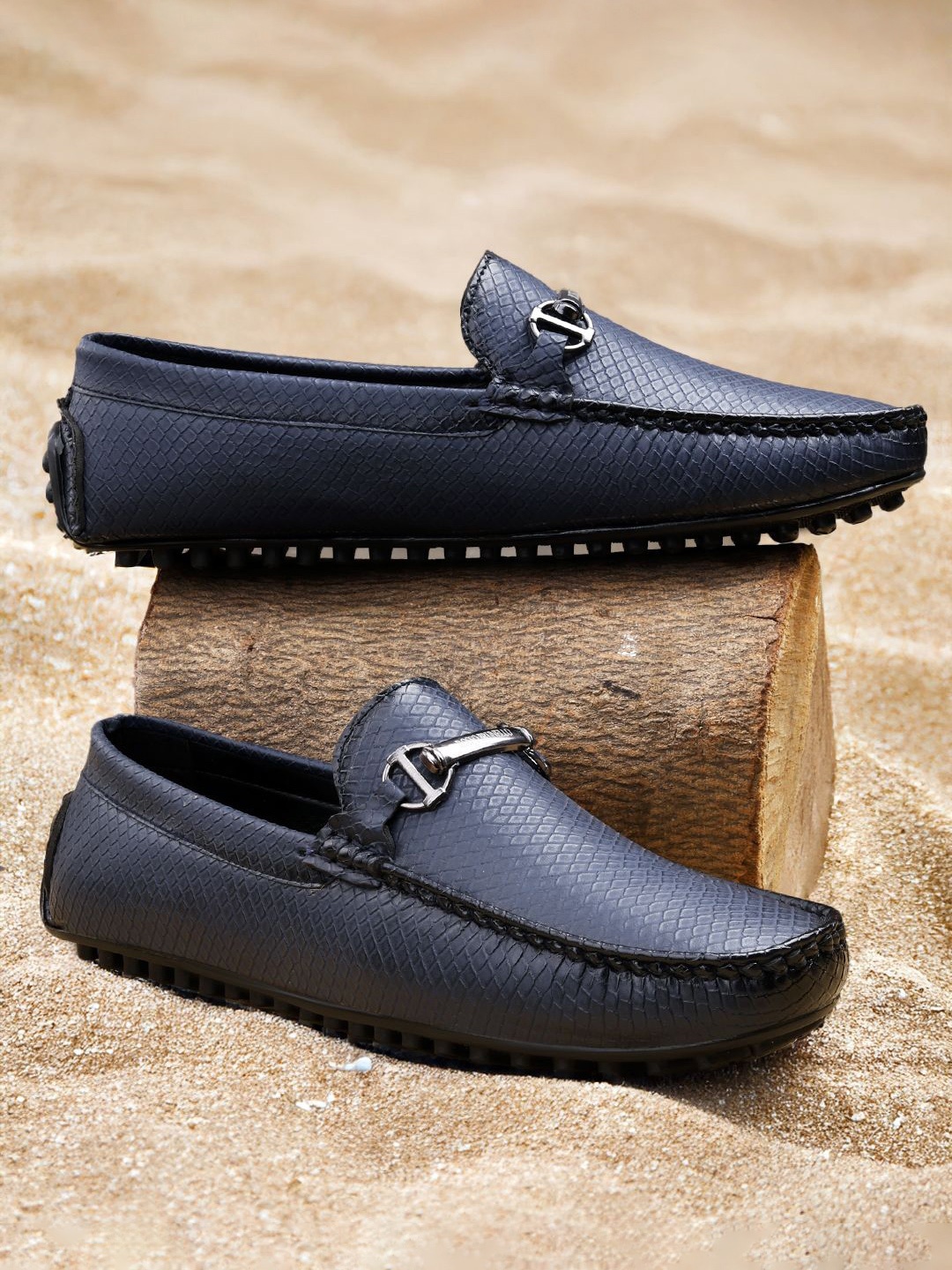 

The Roadster Lifestyle Co Men Leather Casual Loafers, Blue