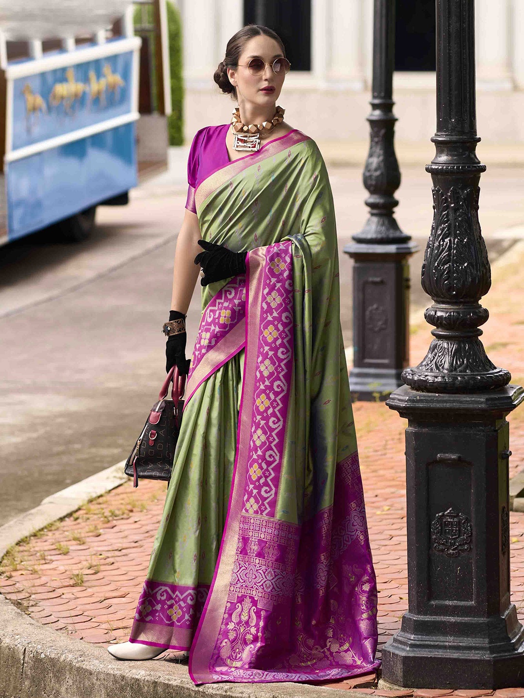 

Mitera Woven Design Zari Saree, Green