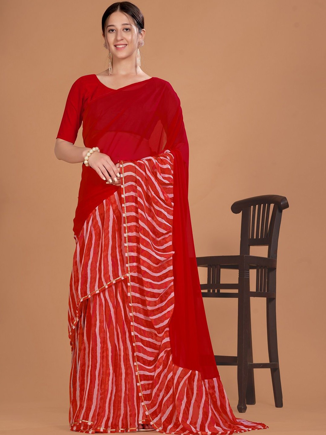 

Moda Rapido Pure Georgette Leheriya Saree, Red