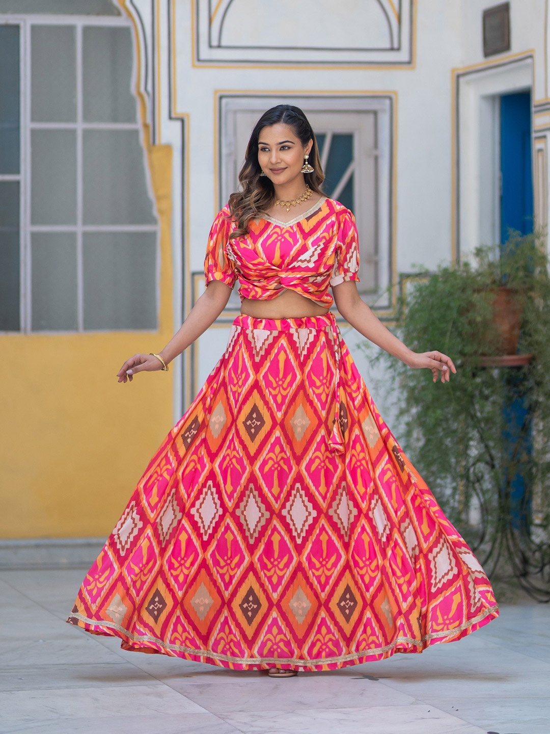 

TASRIKA Printed Muslin Silk Semi-Stitched Lehenga & Unstitched Blouse, Pink