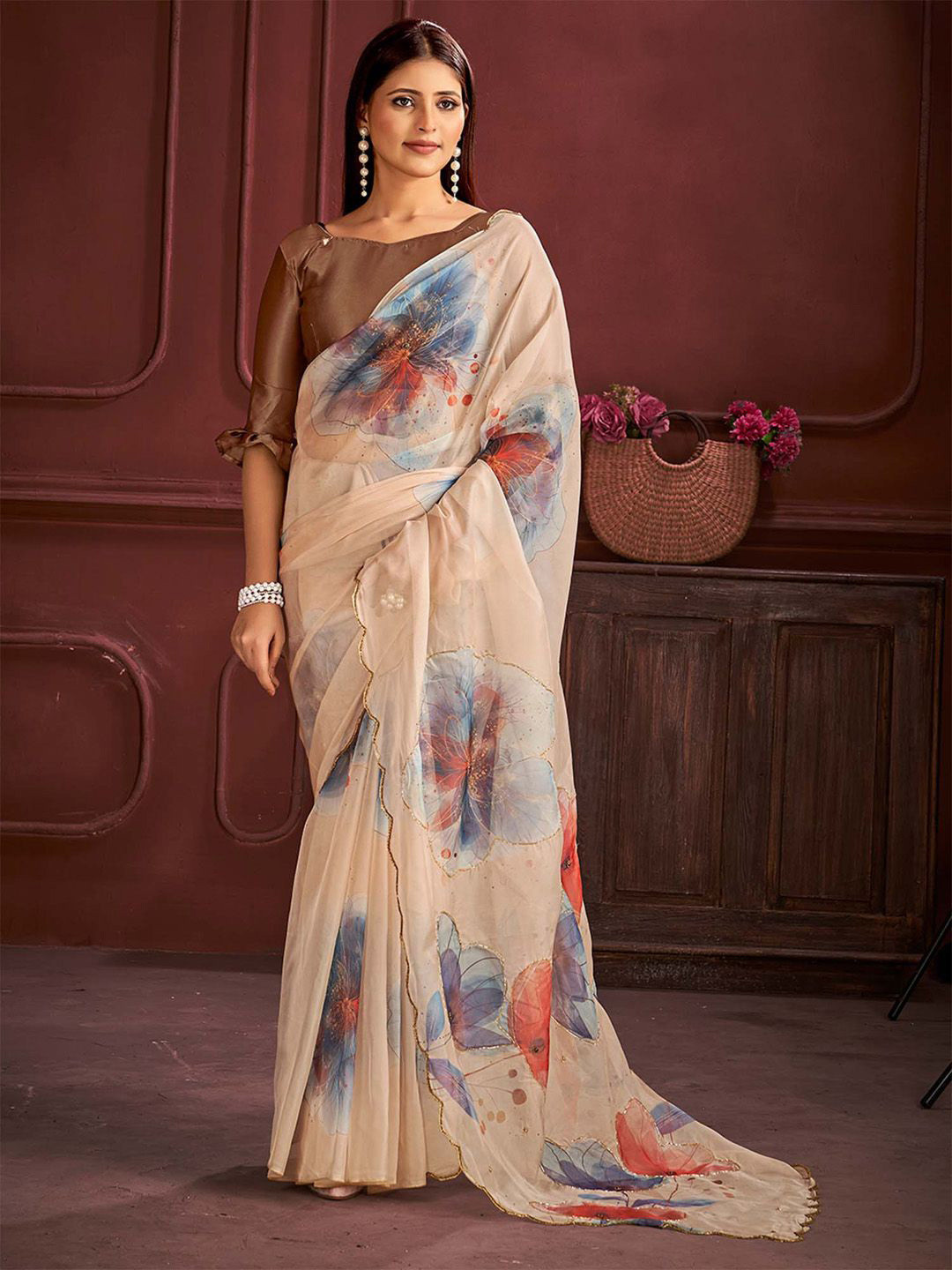 

Anouk Floral Organza Saree, Cream